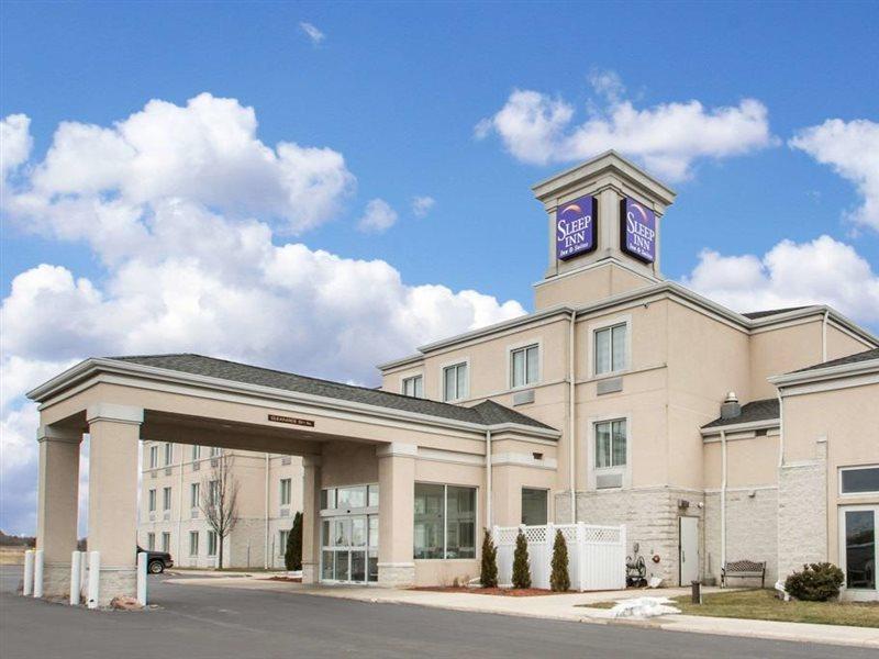 Comfort Inn & Suites Sheboygan I-43 Exterior photo